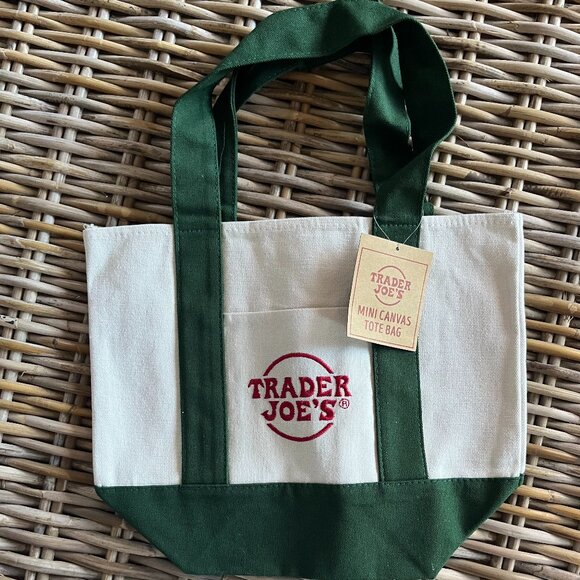 Trader Joe’s Mini Canvas Tote Bag GREEN - NEW With Tag - Picture 1 of 2
